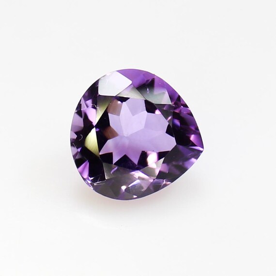 Faceted Heart Shape Purple Amethyst Gemstone (13x13x13 mm, 6.80 Cts)
