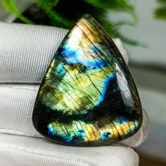 Multi Blue Flash Labradorite Pear Cabochon: Healing Crystal Gemstone (49X34X6 mm, 66 Carats)