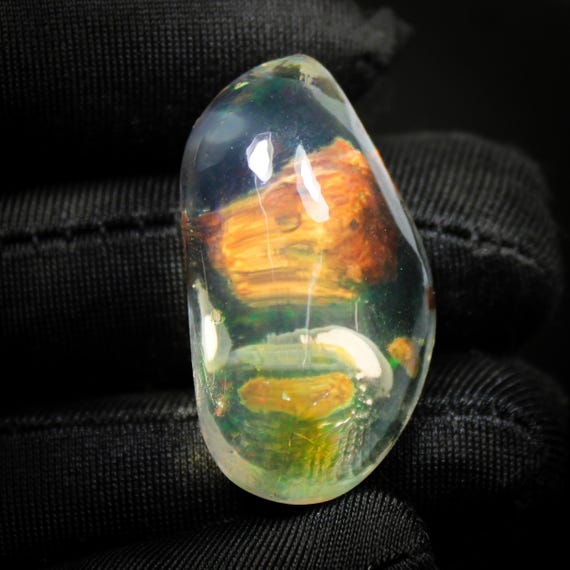 Opal Crystal , Opal Raw, Natural Specimen Opal, Opal Smooth Polished Raw, Opal Crystal, Opal Rough 44.00 Carats, 23x18x14mm