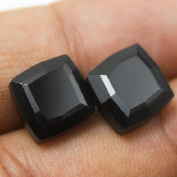 Black Spinal Pair Spinal Gemstone: Faceted Jewelry Making (13x12x3 MM, 11.00 CTS )
