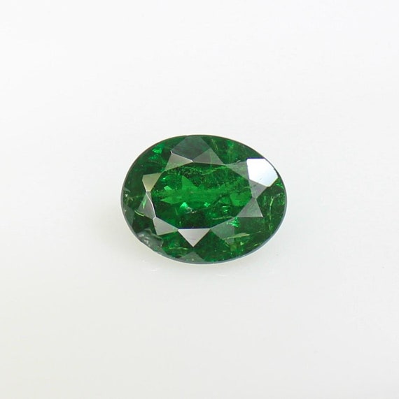 Natural Faceted Tsavorite Oval: Dark Green Gemstone, 1.70 Carats (8x6x4 mm)