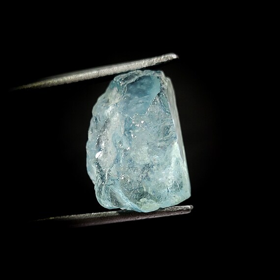 Natural Aqumarine Raw, Beautiful Rare Aqumarine Rough, Aqumarine Loose Raw, Blue 13x13x8 mm Raw, 13.20 Carats Raw For Jewellery Making