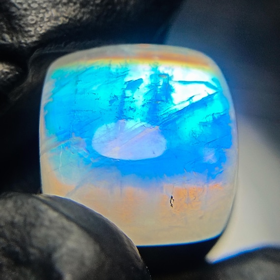 Rainbow Moonstone Cabochon: White Cushion Cut Gemstone, 17.20 Carats