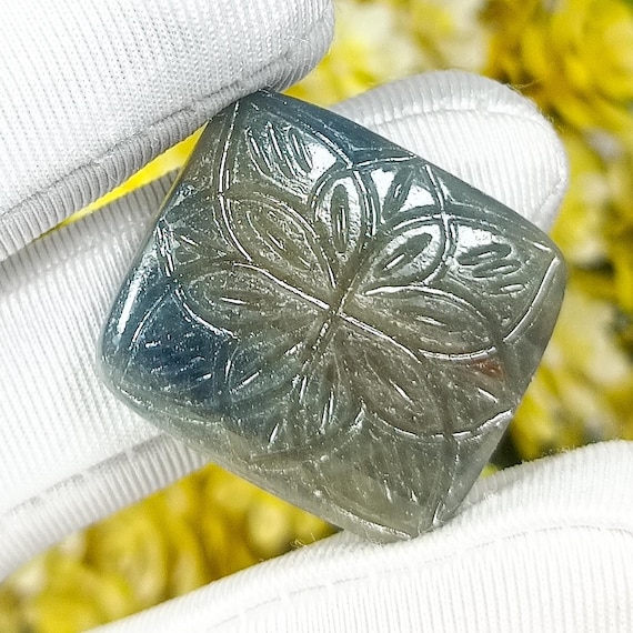 Blue Sapphire Carving: Cushion Cut Gemstone Pendant (50.00 Cts)