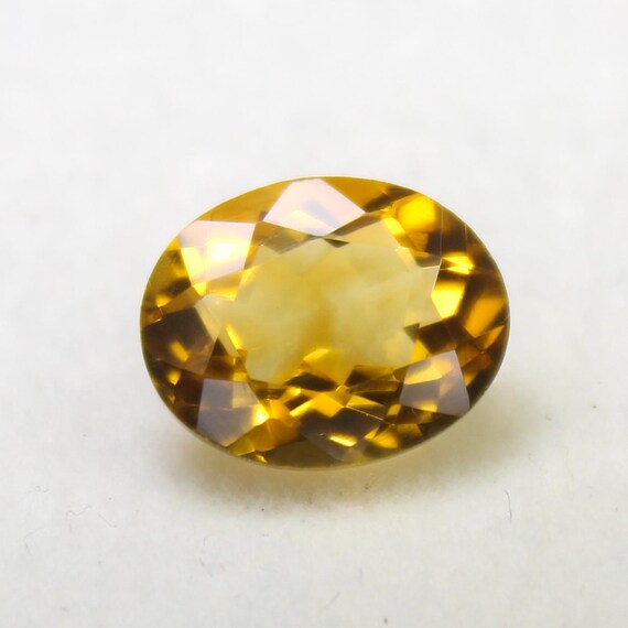 Natural Yellow Citrine Gemstone: Faceted Oval Cut, 2.30 Carat