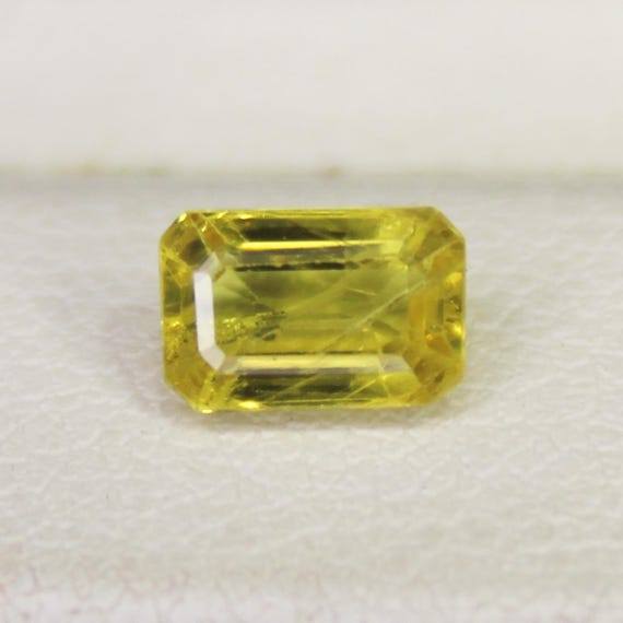 Natural Faceted Yellow Sapphire Piece In Square Shape 0.90 Carats 6x4x3 mm Size
