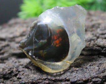 Ethiopian Opal Specimen: Multi-Fire Raw Crystal (32x25x14 MM, 46.15 Carats)