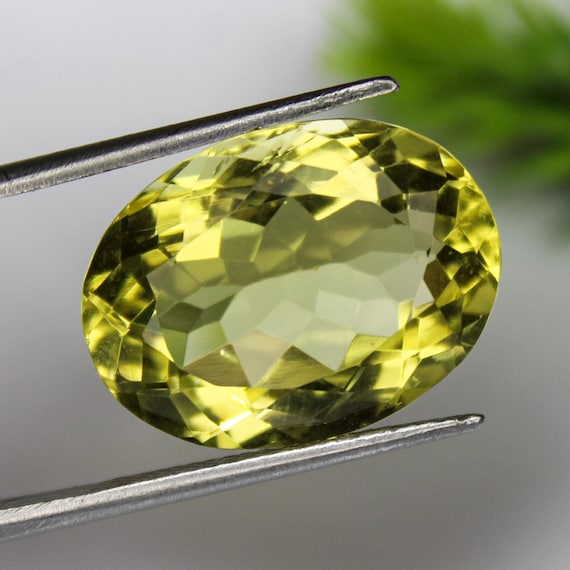 Oval Faceted Lemon Quartz Gemstone: Large Size, 13.00 Cts