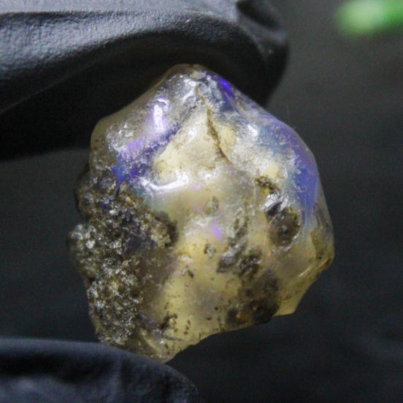 Ethiopian Opal Raw Specimen: Multi Fire Crystal, 40.80 Carats