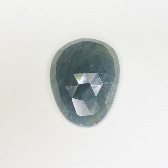 Natural Rose Cut Blue Sapphire: 13.75 Carat Gemstone for Jewelry Making