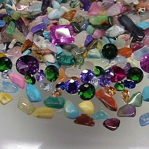 Summer Sale!! Treasure Hunt 2200 Carats of Gemstones + 5 Carats of Faceted Gemstones