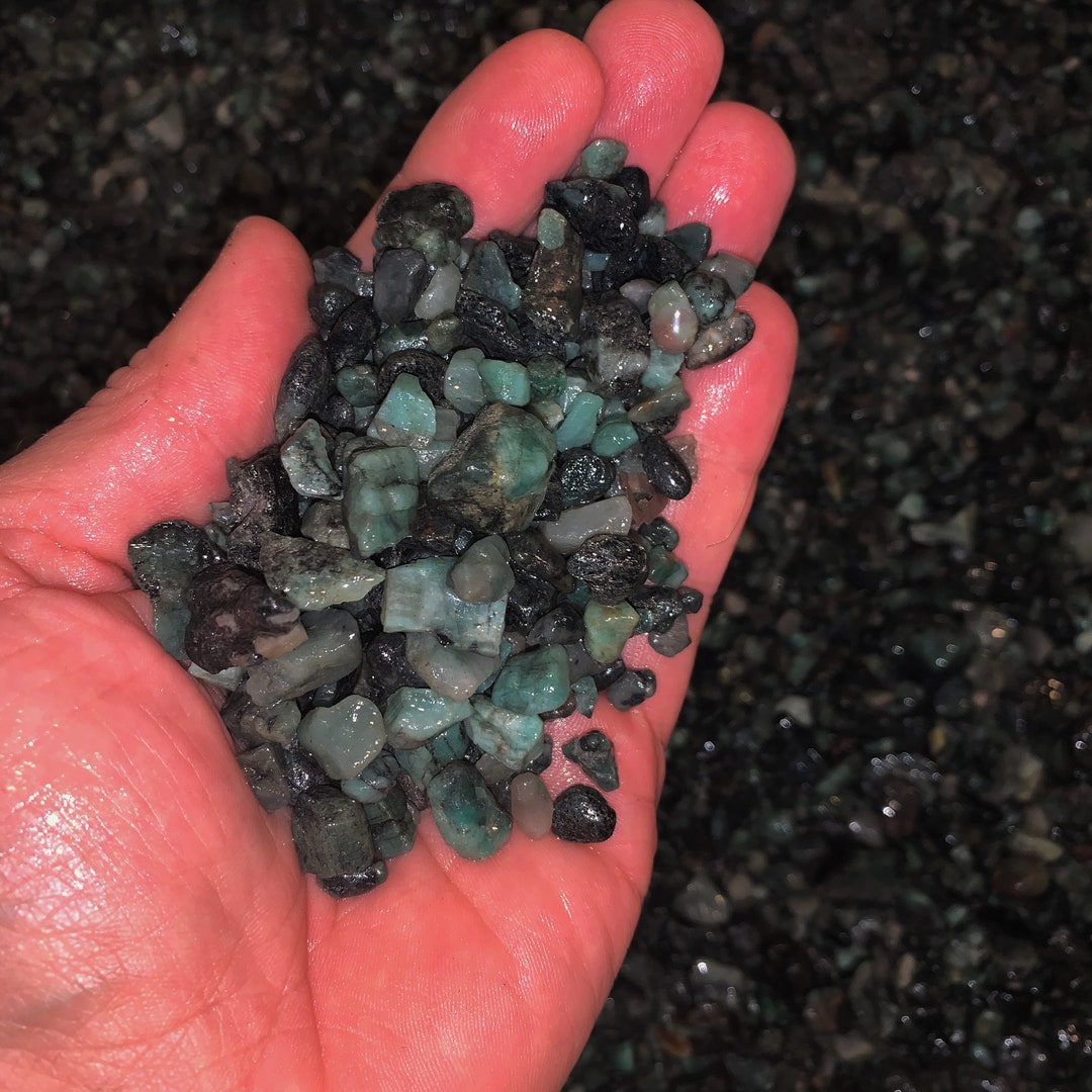 Halloween Sale WHOLESALE Lots of SMALL Natural Emerald Rough a Free