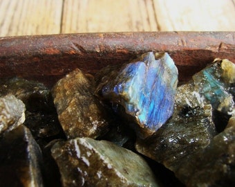 Winter Sale!! 2000 Carat Lot of Unsearched Natural Labradorite Rough + a Free faceted gemstone