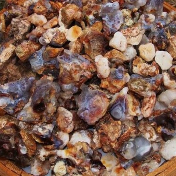 Winter Sale!! 2000 Carat Lots of Natural Fire Agate Rough + a Free faceted Gemstone