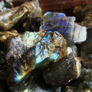 Big Sale!! 3000 Carat Lot of Unsearched Natural Labradorite Rough + a Free faceted gemstone