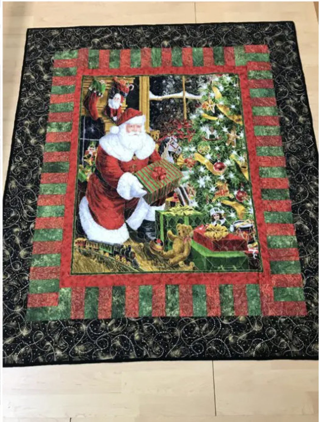 All Wrapped up Quilt Kit by Jill Shaw qtsantaquiltkit Etsy