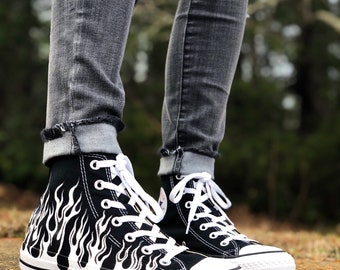 painting chuck taylors