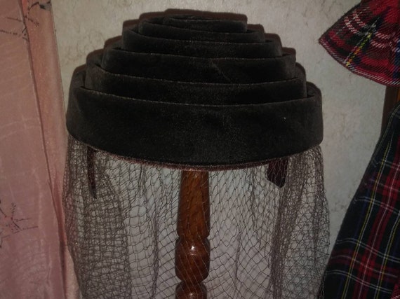 Vintage brown velvet fascinator Lilly Dache