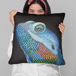 Bearded Dragon Throw Pillow - 14 by 14 Inches or 18 by 18 inches - 100% Polyester