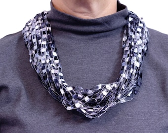 Black & White Trellis Yarn Necklace/Scarf - Ladder Yarn Neckwear - Choose either a 24 or 30 inch circumference - Approx. 40 Loops