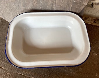 Enamel bowl, white bowl, country house kitchen