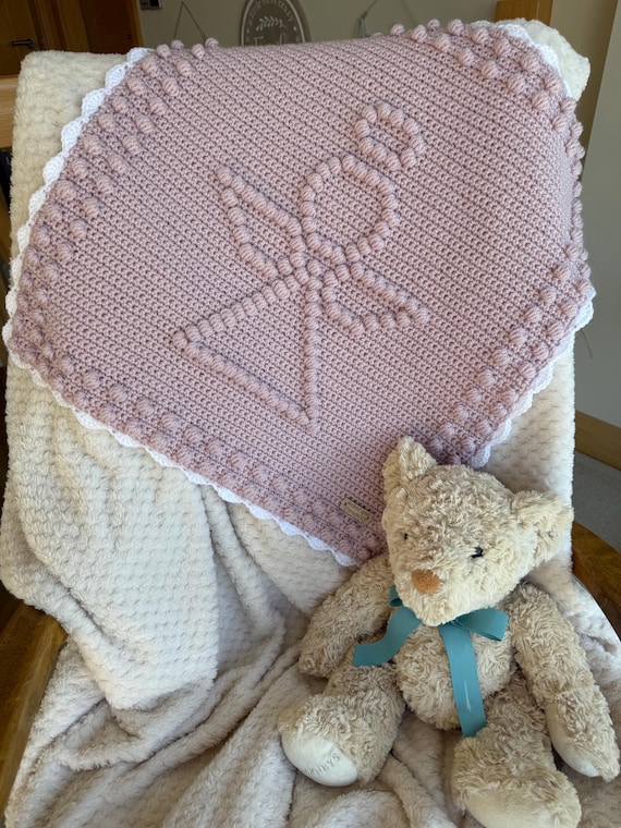 Christmas Baby Blanket | Christmas Angel Blanket | Christmas Crochet | Puff Stitch Blanket | Bobble Stitch Blanket.