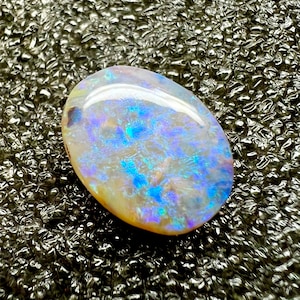 Opale di fuoco blu, gemma sciolta cabochon opale australiano, opale base bianco, cabochon opale australiano naturale, opale australiano 17X13X5MM Ct8.50