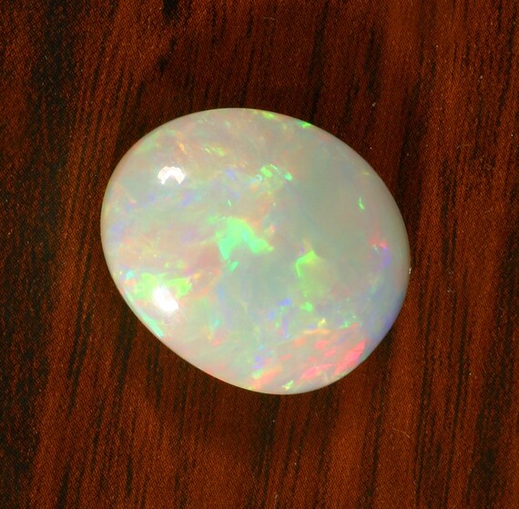 天然エチオピアオパールカボション、マルチオパールキャブ、10月の  