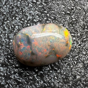 Gemma sciolta cabochon opale australiano, opale multi fuoco, opale base bianco, cabochon opale australiano naturale, opale australiano 18X13X7MM Ct8.80