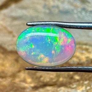 Pietra portafortuna di ottobre, cabochon di opale naturale, opale di base Welo, cabochon di opale, pietra di fuoco multiplo, pietra preziosa sciolta, dimensioni 13X9X2 mm, ct. 2,70 ovale