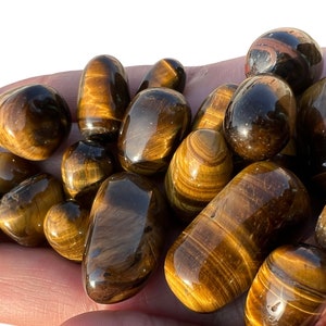 Queda de olho de tigre natural, Queda polida de olho de tigre, Queda polida de olho de tigre, Lote de queda de olho de tigre de 15-30 MM, Queda de tigre suave extravagante,