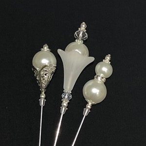 Long silver hat or lapel pins with flowers, pearls and rhinestones: 3 designs in a choice of 4 colours (White, blue, purple or pink)