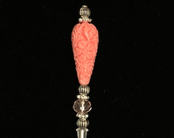 彫刻された珊瑚とクリスタルシルバーの帽子ピン：長さ15cm