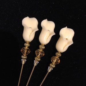 Gold and cream lily flower hat pins: Choice of lengths