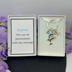 CHAVEIRO DUPLO GOLFINHO, Chaveiro Golfinho, Presente Golfinho, Chaveiro Personalizado, Chaveiro Personalizado Letras Prata Golfinho Sob O Mar
