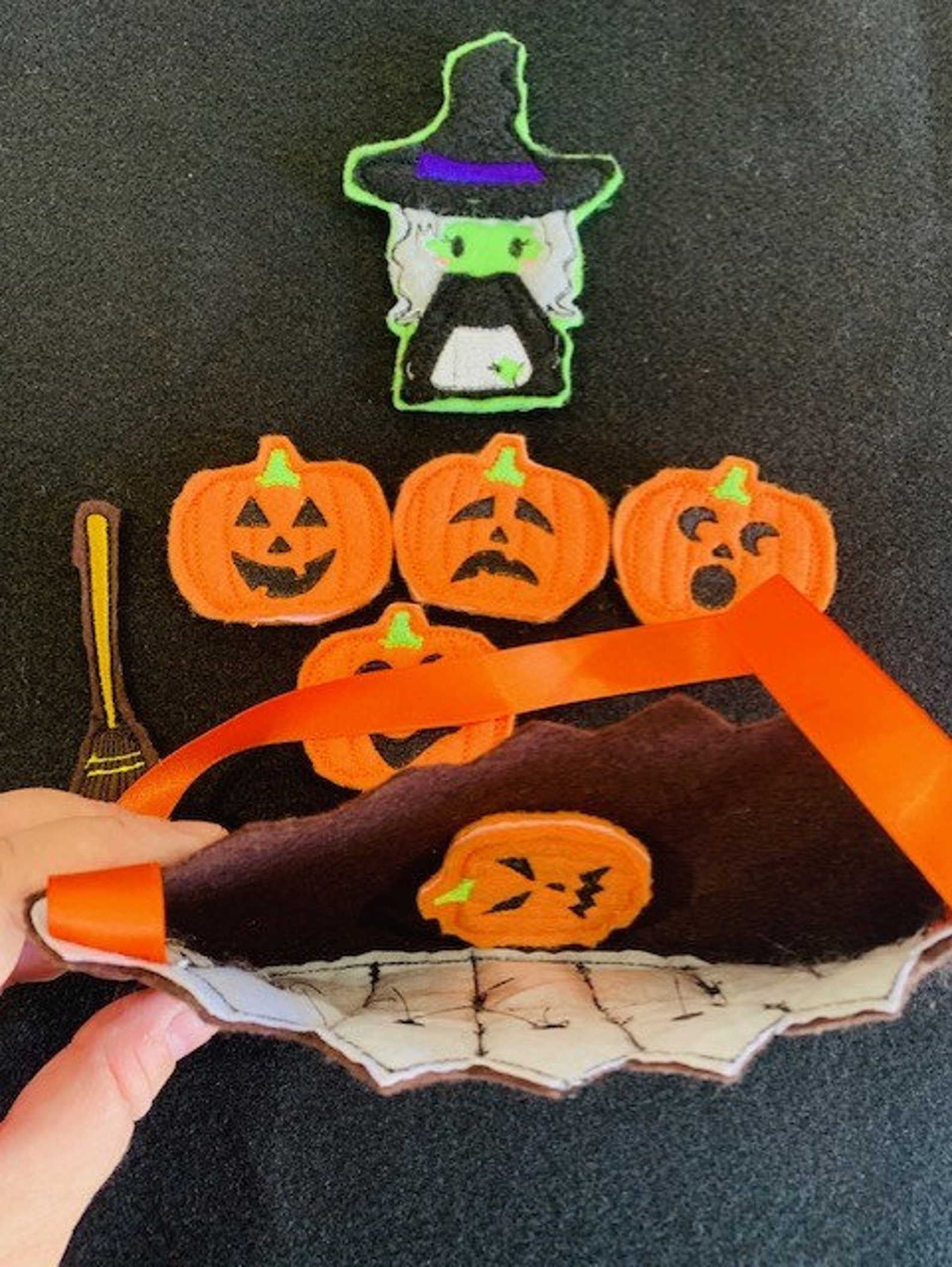 Handmade Felt Pumpkin Finger Puppet Story Set | Halloween Witch - Etsy