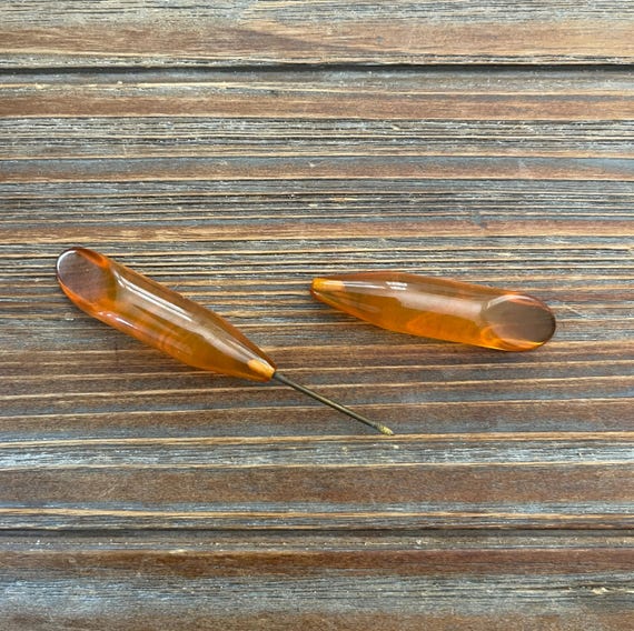 Vintage Butterscotch Lucite Hatpin; Art Deco Double Ended Lucite Coat Pin; Antique Screw on Clear Lucite Stick Pin View 3