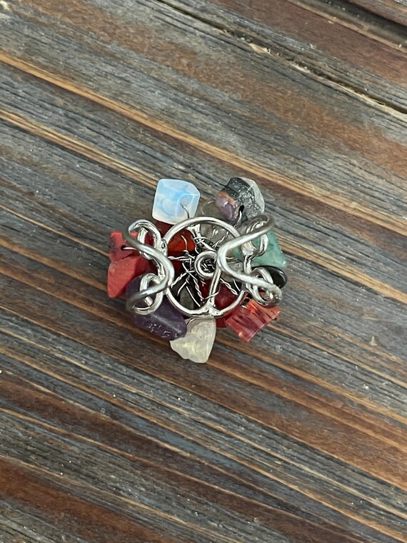 Vintage Multi Gemstone Flower Ring: Adjustable Wi… - image 5