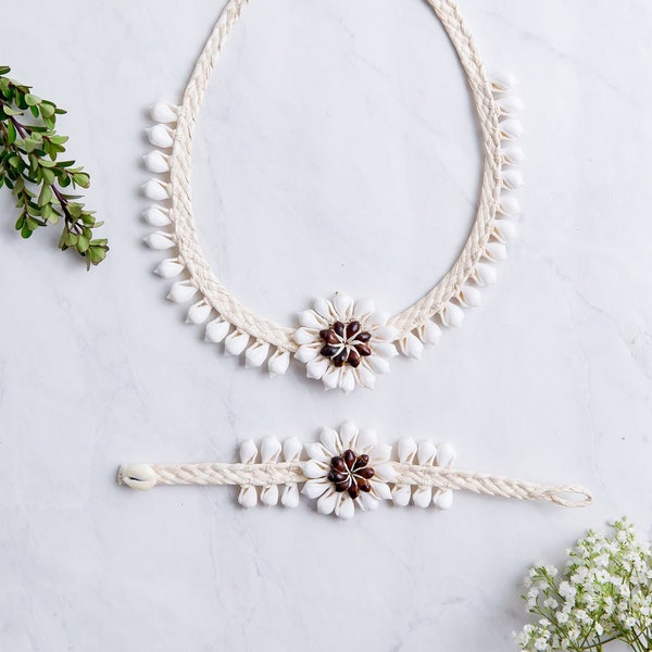 Necklace, Bracelet & Earrings Set - Marshallese Jewelry - Micronesian Jewelry Set - Light Alu Shell Flower Burst