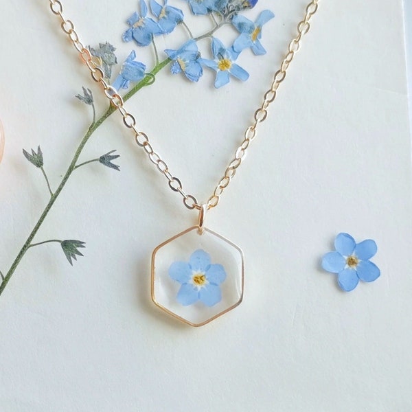 Forget Me Not Necklace, Unique Birthday Gift, Dainty Forget Me Not Jewelry, Real Flower Jewellery, Resin Jewelry, Gift for Mum