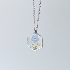 Forget me not Flower Necklace, Queen Anne Lace Flower Necklace, Real Flower Necklace Jewelry, Resin Jewelry, Pressed Flower Jewelry, Gift