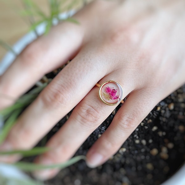 Real flower ring, Heather Flower resin ring, Botanical Jewelry, Pressed Flower jewelry, Nature Jewelry, cute rings for women, Statement Ring