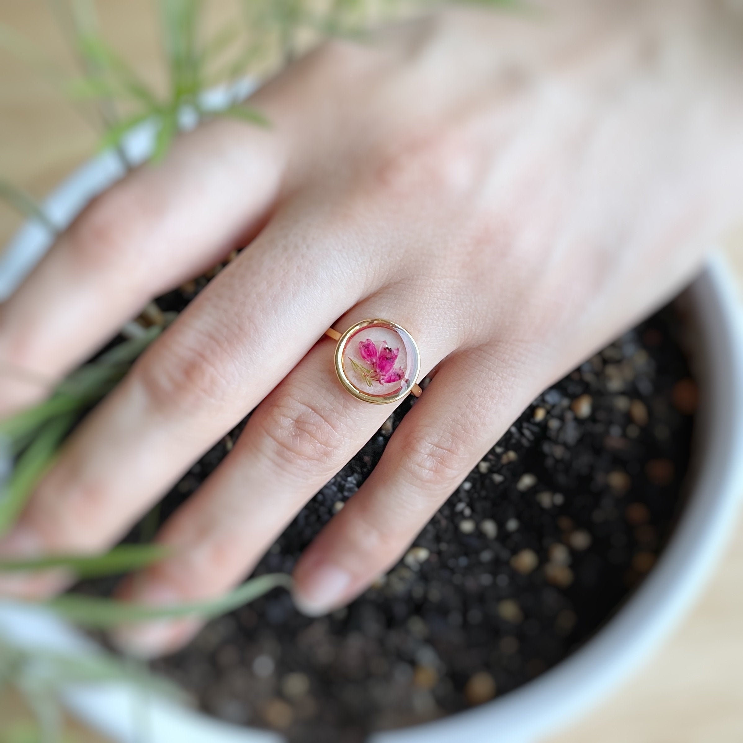 ワームス　Flower Stone Ring warmth 3.23 ct. t.w. Multi-Gemstone Flower Ring with Diamonds in