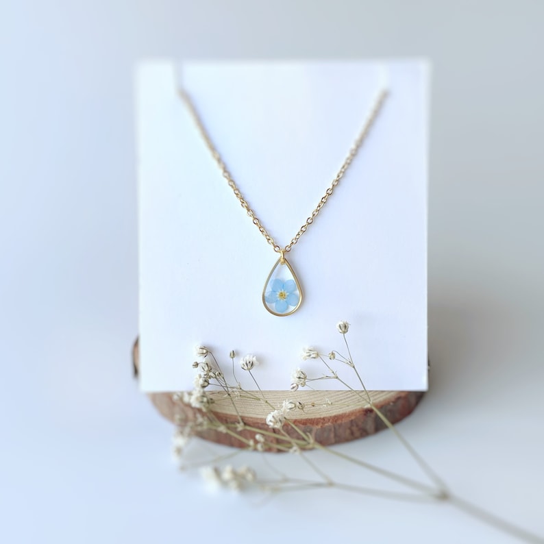Teardrop Forget Me Not Necklace, Real Flower Necklace Jewelry,Resin Jewelry, Pressed Flower Jewelry,Gift for loss grief ,Necklace for women 