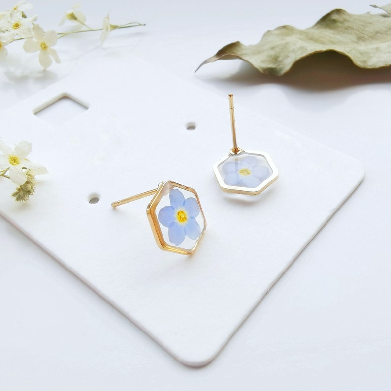 Pressed Flower Earrings -Abstract Face Forget Me Not Flower main image 1