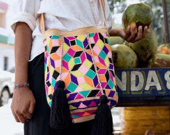 Sac Wayuu traditionnel 1T, bandoulière au crochet original, sac seau colombien fait main, sac à main éthique, fabrication artisanale