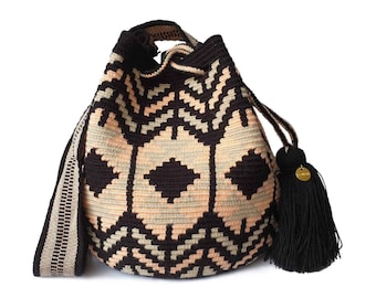 Best-Selling Neutral WAYUU Bag, Mochila from Colombia, Crochet Crossbody, Handmade Purse, Bucket Bag, Colombian Craft
