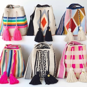 100% Authentic WAYUU BAG, Medium Colombian Mochila BAG, Artisan Crochet Purse, Colombian Gift