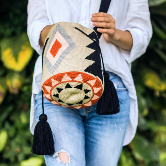 Tribal bucket bag top
