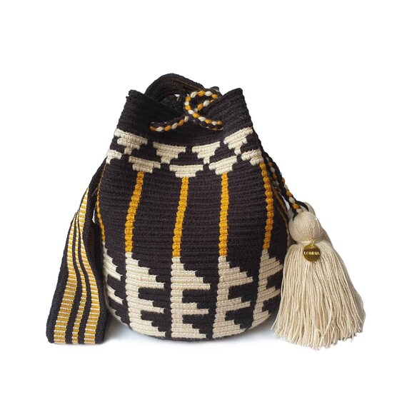Small WAYUU BAG / 100% Handmade Crochet bag / Arti